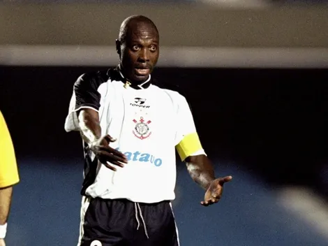 Rincón, ídolo do Corinthians se envolve em grave acidente de carro