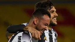 Daniel Garzon Herazo/NurPhoto via Getty Images/ São Paulo tem interesse em zagueiro do Atlético-MG; diretorias correm contra o tempo para fechar negócio.