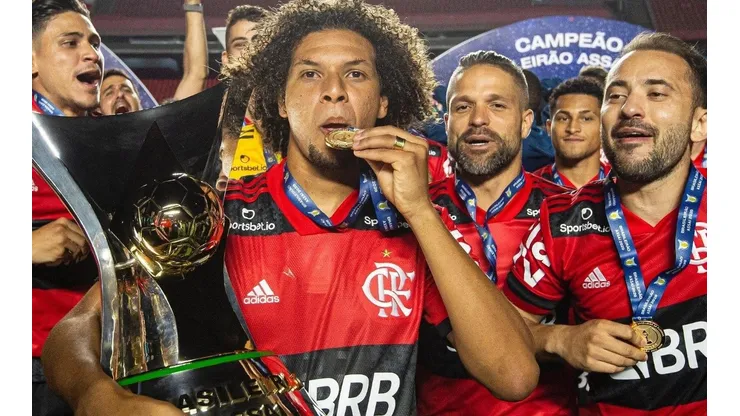 Foto: Alexandre Vidal/Flamengo/Divulgação - O medalhão entrou no radar do São Paulo
