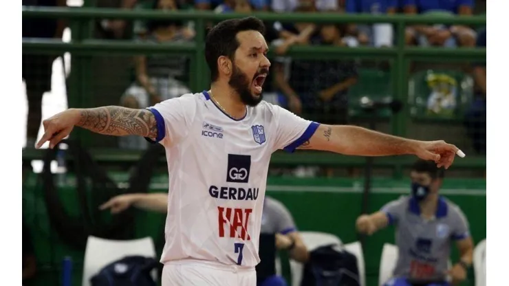 O campeão olímpico William Arjona é um dos mais experientes no time mineiro (Orlando Bento/Minas Tênis Clube)