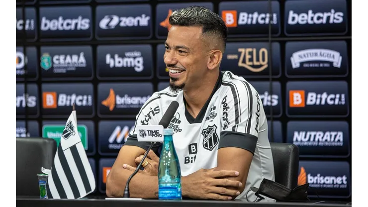 Felipe Santos/CSC. Volante, chegado em março ao Vozão, é titular em campo desde sua estreia pelo Ceará