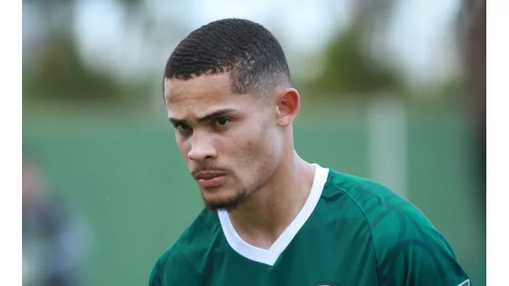 Foto: (Site Oficial Goiás/Rosiron Rodrigues/Goiás EC) - Renato Júnior deve ser uma das novidades do Goiás para a estreia na Série A