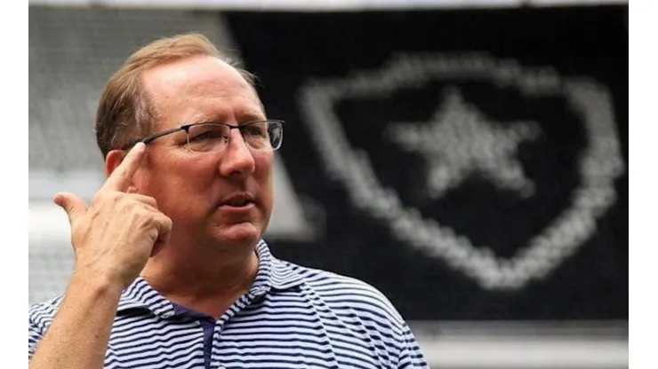 Vitor Silva/Botafogo FR. John Textor segue ativo no mercado em busca de reforços para o Botafogo