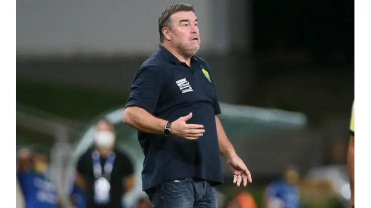Foto: Gil Gomes/AGIF - Pintado recebe reforço na lateral direita do Cuiabá
