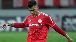 Victor Cuesta está caminhando para o Botafogo (Foto: Fernando Alves/AGIF)