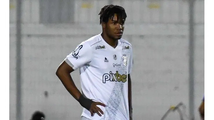 Foto: (Flickr Oficial Ponte Preta/Diego Almeida/PontePress) - Matheus Jesus é desfalque certo na Ponte Preta por um longo período