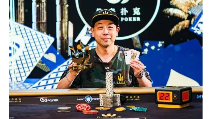 Jogador de Hong Kong que recebeu US$ 1 milhão (Foto: Joe Giron/Triton Poker)