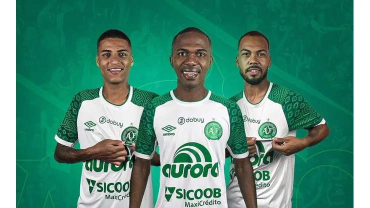 Foto: (Twitter Oficial Chapecoense/@ChapecoenseReal/Divulgação) - Nesta quinta (7), a Chape anunciou a contratação de mais três reforços