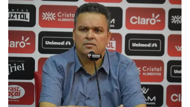 Foto: Paulo Marcos/Atlético-GO - Presidente pode perder dupla para a temporada