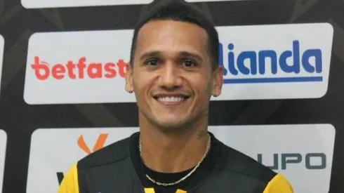 Foto: (Flickr Oficial Criciúma/Celso da Luz/Assessoria de imprensa Criciúma E.C) - Thiago Alagoano foi oficialmente apresentado pelo Criciúma nesta quarta (6)