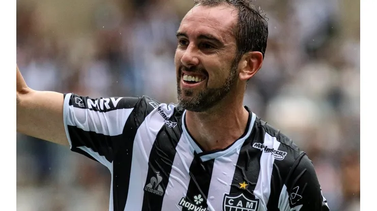 Foto: Fernando Moreno/AGIF - Godín comenta sobre principal competição do Galo na temporada