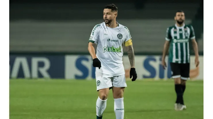 Robson Mafra/AGIF - Capitão renova vínculo com Goiás