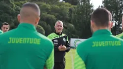 Eduardo Baptista 'ganha' dois reforços para o ataque do Juventude estrear no Brasileirão