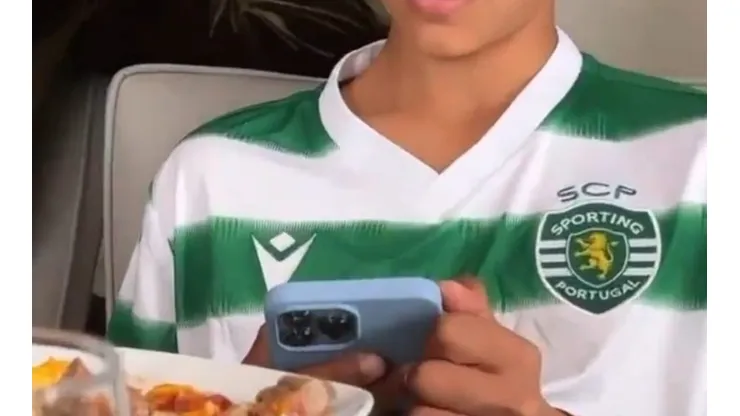 Filho de Cristiano Ronaldo se rende ao 'Luva de Pedreiro'