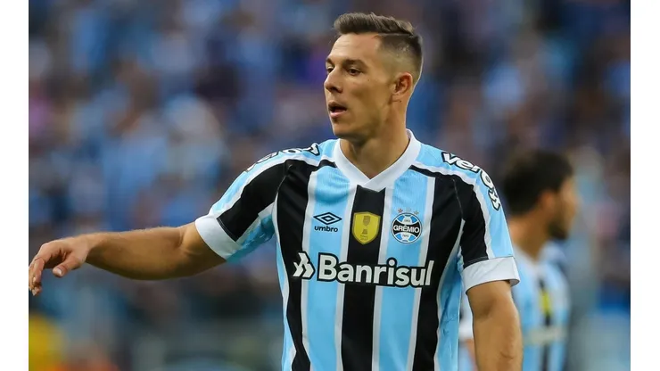 Foto: Pedro H. Tesch/AGIF - Diego Churín: emprestado pelo Grêmio ao Atlético-GO