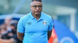 Foto: Pedro H. Tesch/AGIF - Roger Machado: não conta mais com meio-campista no Grêmio