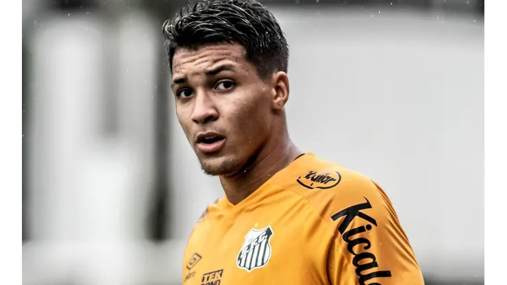 Foto: Ivan Storti/Santos FC/Divulgação - Marcos Leonardo: suspenso na Sul-Americana, jovem volta no Brasileirão