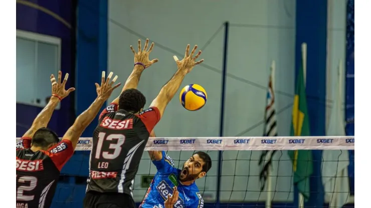 Foto: Pedro Teixeira/ Vôlei Renata - Sesi irá enfrentar o Cruzeiro na semifinal da Superliga 2021/2022