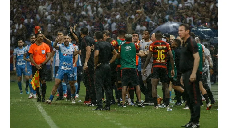 Paulo Paiva/AGIF - Sport pede áudio do VAR após polêmica