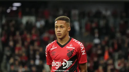 Vitinho retornou ao Athletico em 2022 (Foto: Joao Vitor Rezende Borba/AGIF)