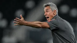 Paulo Sousa está pressionado no Flamengo (Foto: Thiago Ribeiro/AGIF)
