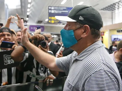 Textor 'dá com a língua nos dentes' e revela contratação a ser feita no Botafogo