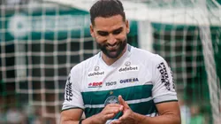 Foto: Gabriel Machado/AGIF - Coritiba está perto de anunciar reforço que chega para brigar por posição com Léo Gamalho