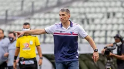 Juan Pablo Vojvoda falou sobre novidade no Fortaleza (Foto: Pedro Chaves/AGIF)