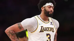 Foto: Sean M. Haffey/Getty Images - Anthony Davis em derrota para os Nuggets