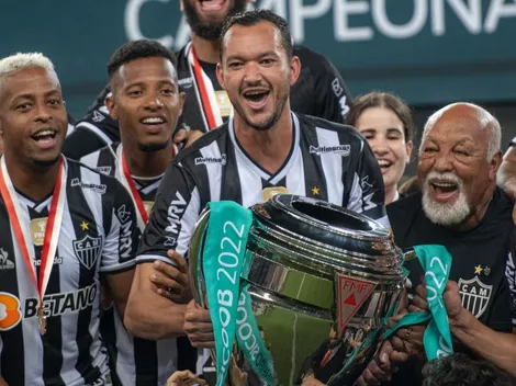 Após tri do Mineiro, Réver exalta história no Atlético e manda recado aos críticos