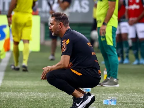 Vítor Pereira prepara elenco para enfrentar altitude e pode sacar medalhão do Corinthians