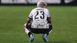 Foto: (Ettore Chiereguini/AGIF) - Fagner não tem presença garantida na estreia do Corinthians na Copa Libertadores por conta de uma lesão