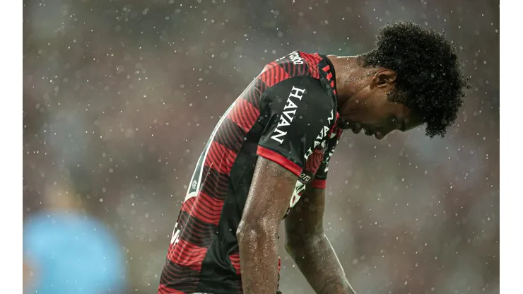 Foto: Jorge Rodrigues/AGIF - Vitinho desfalca Flamengo na final do Carioca e no início da Libertadores e do Brasileirão