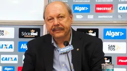 Foto: (Flickr Oficial Santos/Ivan Storti/Santos FC) - José Carlos Peres, ex-presidente do Santos, tentou trazer o atacante durante seu mandato, antes de sofrer o processo de impeachment