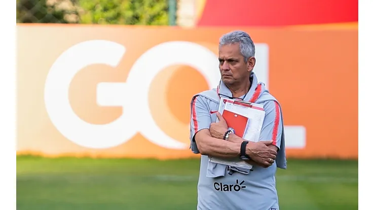 Foto: Marcello Zambrana/AGIF | Titular de Reinaldo Rueda foi colocado como reforço do Vasco e 'confundiu' vascaínos na web