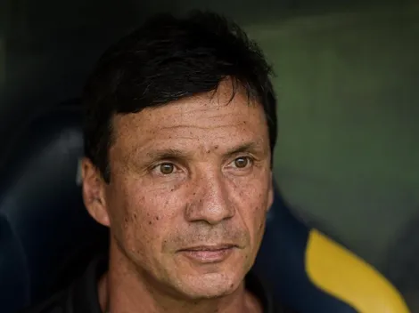 Clube confirma saída de atacante e Vasco contrata novo artilheiro para Zé Ricardo