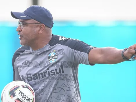 “Está bem adiantado”; Roger Machado indica e Grêmio encaminha contratação de cria de Xerém