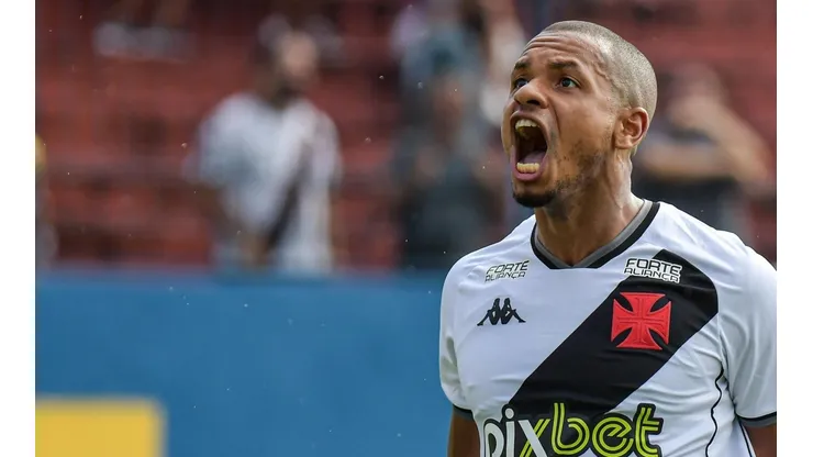 Foto: Thiago Ribeiro/AGIF - Edimar chegou nesta temporada ao Vasco, após passagem pelo Red Bull Bragantino
