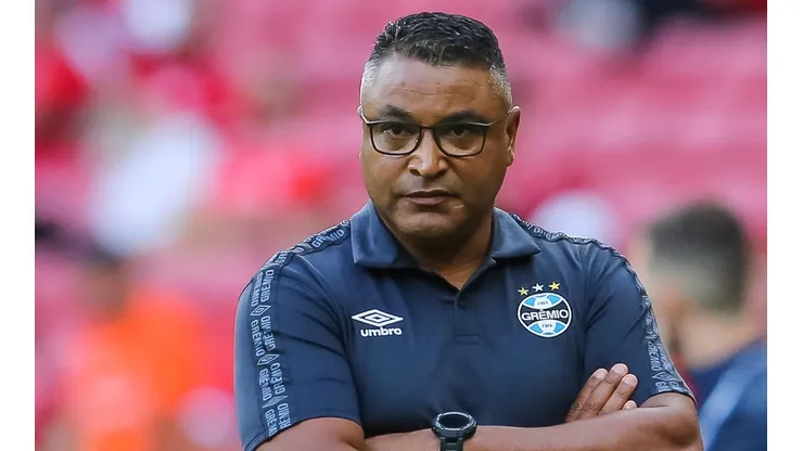 Roger Machado pede e diretoria busca contratação de meia do Fluminense; CONFIRA