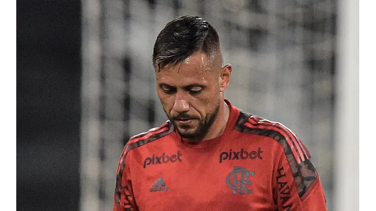 Diego Alves pode jogar jogar em rival do Fla; CONFIRA