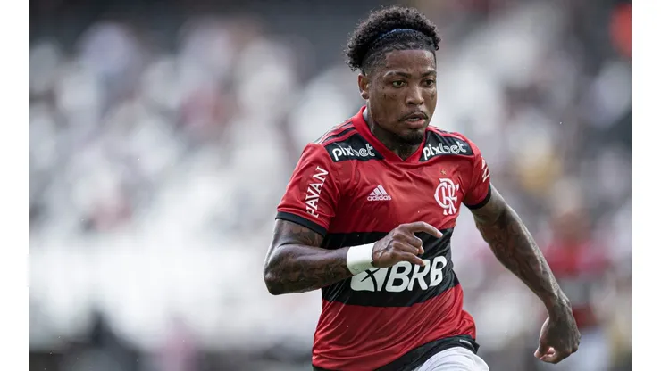 Marinho foi negociado com o Flamengo (Foto: Jorge Rodrigues/AGIF)