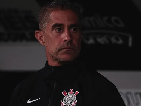 “Mentiram na coletiva”; Neto expõe erro da direção do Corinthians e surpreende ao sair em defesa de Sylvinho