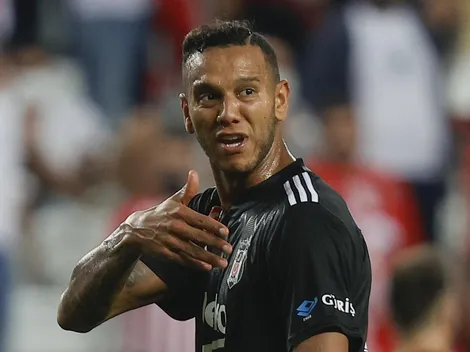 Souza não empolga e meio-campista acima da média se aproxima do Corinthians