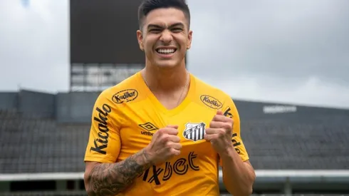 Foto: Divulgação/SantosFC | Anuncio do jogador foi feito nesta terça-feira