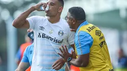 Foto: Pedro H. Tesch/AGIF | Roger expõe 'mordomia' que Diego Souza tem no Grêmio