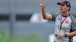 Foto: Thiago Ribeiro/AGIF - Zé Ricardo: deve receber novos reforços no Vasco em breve