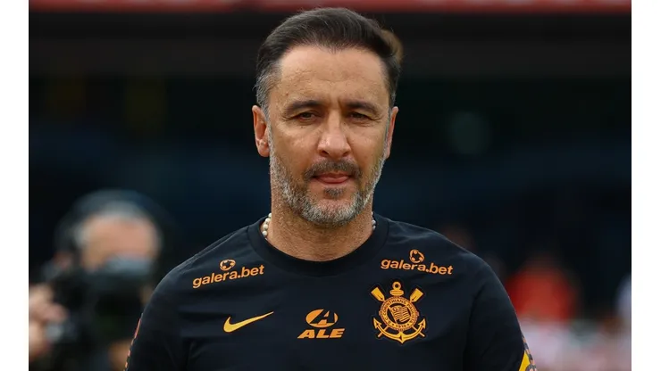 Vitor Pereira foi criticado por comentarista no Corinthians (Foto: Marcello Zambrana/AGIF)