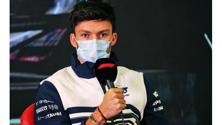 Getty Images / Red Bull Content Pool/ Pierre Gasly em entrevista.