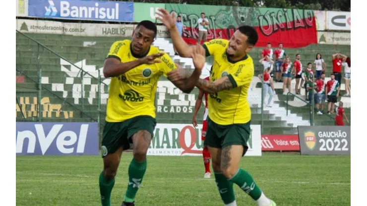 Foto: Enoc Jr/Ypiranga/Divulgação - Defensor do Ypiranga está na mira do Coritiba