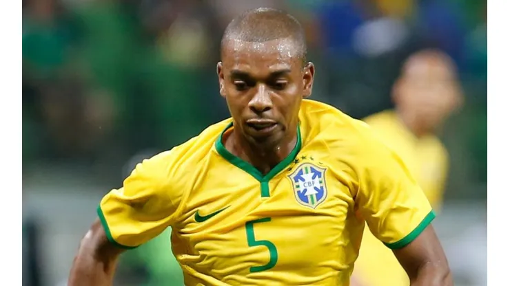 Foto: Marcello Zambrana/AGIF - Fernandinho abriu o jogo sobre voltar ao Furacão